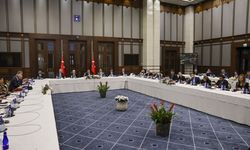 Cumhurbaşkanı Yardımcısı Yılmaz 'Türkiye Yüzyılı Yatırım İçin Güçlü Merkez' basın toplantısında konuştu: (1)