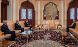 İran Dışişleri Bakanı Erakçi, Maskat'ta Umman Sultanı Bin Tarık ile bir araya geldi