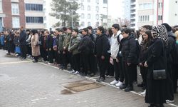 Kahramanmaraş'ta okul saldırısında hayatını kaybeden öğretmenle öğrenciler anıldı