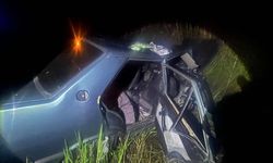 Manisa'da kanala devrilen otomobildeki 2 kişi öldü, 5 kişi yaralandı