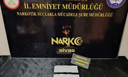 Sivas'ta uyuşturucu operasyonunda yakalanan 5 şüpheliden 2'si tutuklandı