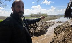 Sivas'ta yağışların ardından biriken sular Kızılırmak'a tahliye ediliyor