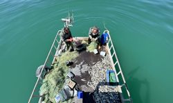 Van Gölü'nde av yasağı öncesi son ağlar atılıyor