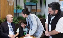 Cumhurbaşkanı Erdoğan, vatandaşlarla kafede sohbet etti