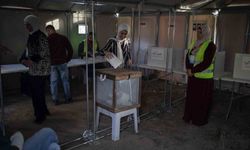 Filistinliler yerel seçim için sandık başında