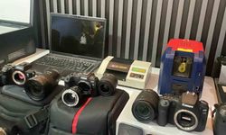 İstanbul'da kargo dolandırıcılığı şebekesine operasyon: 3'ü kadın 10 şüpheli şüpheli adliyeye sevk edildi