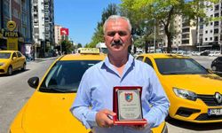 Parası çalınan askerin imdadına taksi şoförü yetişti