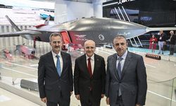 Hazine ve Maliye Bakanı Şimşek, SAHA 2026'yı ziyaret etti: