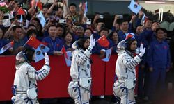 Çin'den uzaya gönderdiği bir astronotuna ilk kez 1 yıllık görev süresi