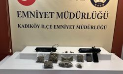 Kadıköy'de narkotik operasyonu: İş yerindeki gizli bölmeden uyuşturucu çıktı