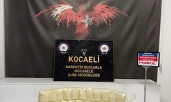 Kocaeli'de vücutlarına sarılı 7 kilo uyuşturucuyla yakalanan 2 kişi tutuklandı