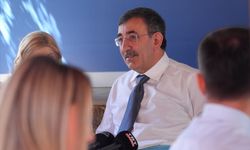 Cumhurbaşkanı Yardımcısı Yılmaz, basın mensuplarının sorularını yanıtladı: