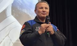 Türkiye'nin ilk astronotu Gezeravcı, Zonguldak'ta öğrencilerle buluştu