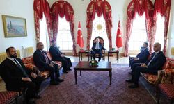 Cumhurbaşkanı Erdğan, Türkiye Ermenileri Patriği Sahak Maşalyan'ı kabul etti