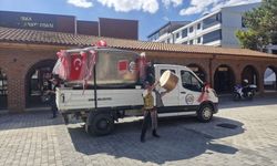 Tokat'ta yaklaşık 100 bin baklalı dolma pişirilecek 600 kilogramlık kazan iş makinesiyle indirildi