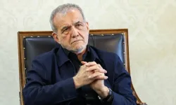 İran Cumhurbaşkanı Pezeşkiyan müzakerelere ilişkin ülkesindeki yorumları eleştirdi