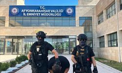 Afyonkarahisar'da FETÖ'nün suikast timinin firarisiyle irtibatlı olduğu belirlenen şüpheli tutuklandı