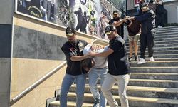 İstanbul'da turistlere yönelik yankesicilik yapan suç örgütüne operasyonda yakalanan 26 şüpheli adliyede