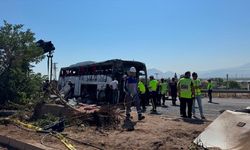 Kayseri'de devrilen yolcu otobüsündeki 1 kişi öldü, 22 kişi yaralandı