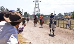 Kütahya'da rahvan atlar, Türkiye Şampiyonası'na katılmak için yarıştı