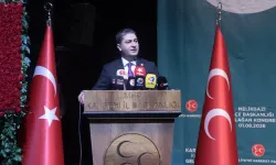 MHP'li Özdemir: Savaş büyürken Türkiye istikrarın kalesi oldu