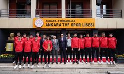 Milli Eğitim Bakanı Tekin, Ankara TVF Spor Lisesinde dünya şampiyonu öğrencilerle buluştu: