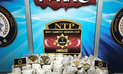 Siirt'te koyun yünleri içine gizlenmiş 37 kilo 600 gram esrar ele geçirildi
