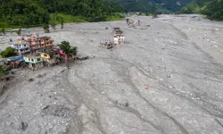 Nepal'deki selde hayatını kaybedenlerin sayısı 1254'e yükseldi