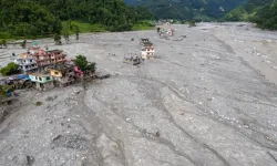 Nepal'deki sel felaketinde hayatını kaybedenlerin sayısı 1367'ye çıktı