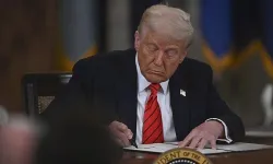 Trump, yapay zeka yerine "süper zeka" teriminin kullanılmasına ilişkin kararnameyi imzaladı