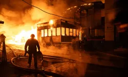 Rusya'nın Kiev'e düzenlediği hava saldırısında 2 kişi yaşamını yitirdi, 10 kişi yaralandı