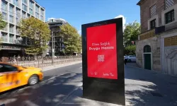 "İyilik Var" dijital gönüllülük platformuna ilişkin mesajlar ülke genelindeki billboardlara yansıdı