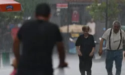 Yurdun bazı bölgeleri için kuvvetli yağış ve fırtına uyarısı