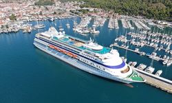 'Astoria Grande' kruvaziyeri Marmaris'e 447 turist getirdi