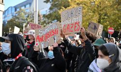 Brüksel'de eğitim politikaları yüzlerce genç tarafından bir kez daha protesto edildi