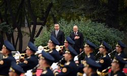 Kırgızistan Cumhurbaşkanı Caparov, Erivan'da Ermenistan Başbakanı Paşinyan ile görüştü