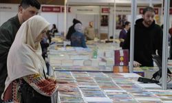 Kocaeli Kitap Fuarı kapılarını açtı: Her yaştan okur fuarda