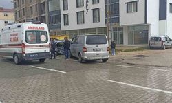 Sivas'ta iki araç çarpıştı, 4 kişi yaralandı