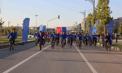 Sivas'ta yüzlerce kişi çevre dostu ulaşım için pedal çevirdi