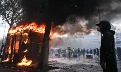 Fransa İçişleri Bakanı Nunez, sarı yeleklilerin gösterilerinin ardından istifasını sundu
