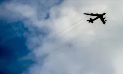 ABD, İngiltere'deki RAF Fairford Üssü'nden tüm bombardıman uçaklarını çekti