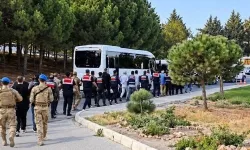İzmir'de Çeşme Belediyesine yönelik soruşturmada 10 şüpheli tutuklandı