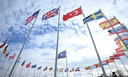 NATO "zafer teorisiyle" müttefiklerine güven vermeyi, rakiplerini ise caydırmayı hedefliyor