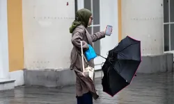 Meteorolojiden yurdun kuzey ve iç kesimleri için kuvvetli rüzgar ve fırtına uyarısı
