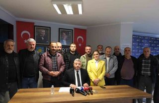 İP Trabzon’da istifalar sürüyor