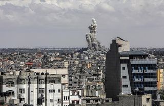 İsrail'in Refah'a düzenlediği saldırılarda son 24 saatte 35 Filistinli öldü