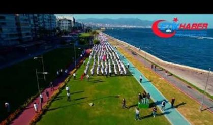 Ülkü Ocakları İzmir’de “İstiklal için Kararlılık Yürüyüşünü” gerçekleştirdi