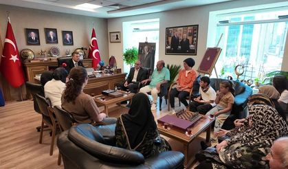 MHP'li Bayraktar Genel Merkez'de şehit aileleri ile gazileri ağırladı:'İstikbal ve istiklalden taviz olmaz'