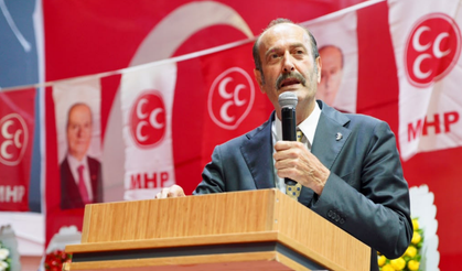 MHP'li Tamer Osmanağaoğlu, Bayraklı İlçe Kongresi'nde konuştu: Biz siyasetimizi Türk milletinin geleceği için yapıyoruz
