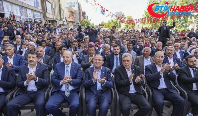 Adalet Bakanı Bozdağ, AK Parti Eyyübiye Seçim İrtibat Bürosu'nun açılışında konuştu: